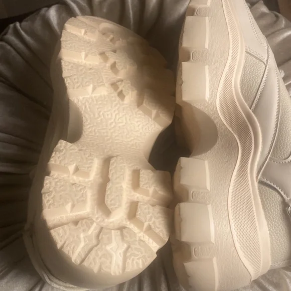 🎀 Berness pale Pink Sneakers Size 6 Chunky Platform - Never Worn - Picture 8 of 8